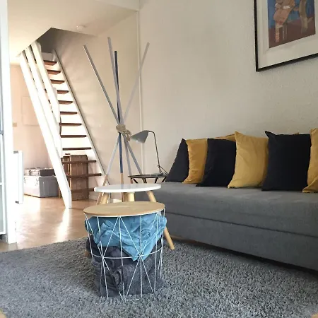 Vue Imprenable Avec Piscine A Apartman *